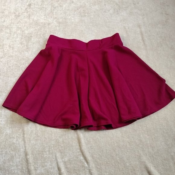 Maroon Flowy Skater Skirt Size Large - Picture 1 of 6